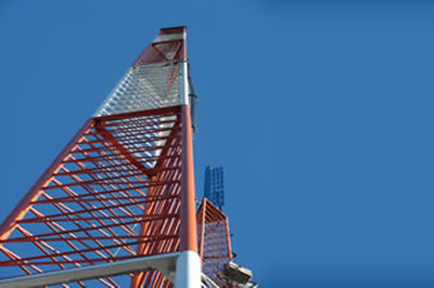 Exemplo Montagem de Torres de Telecomunicações