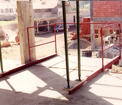 Plataforma de Carga PL 200/140 - Metalúrgica Desterro