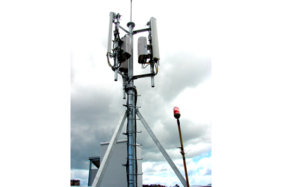 Suportes para antenas - Metalúrgica Desterro